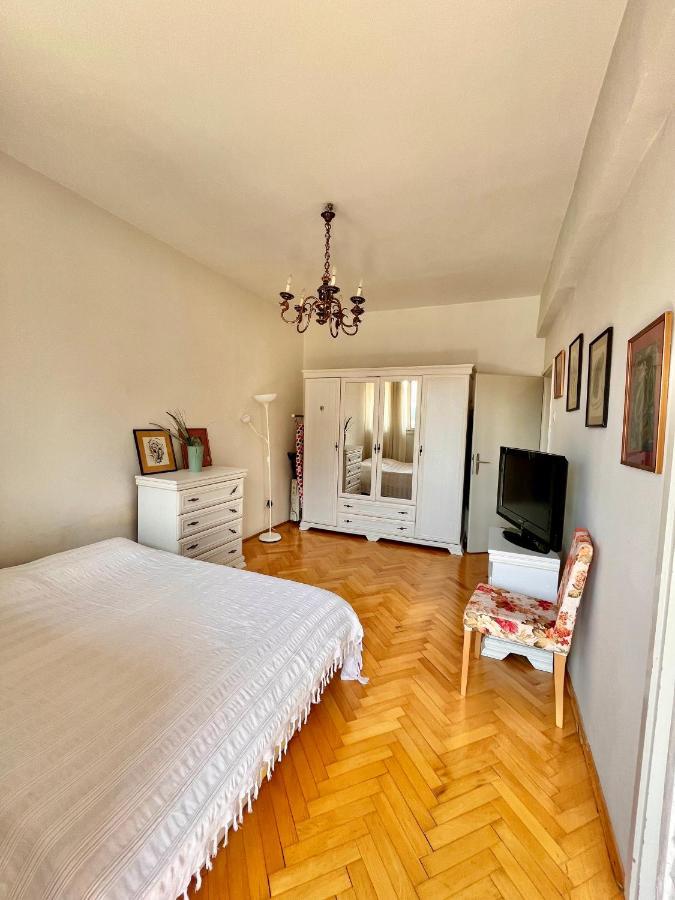 Mint Apartment Тиват Екстер'єр фото